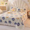 Cream wind milk velvet bed cover 3-piece set Korean lace bedspread cotton clip slip slip single bed cover coral velvet bed sheet winter 