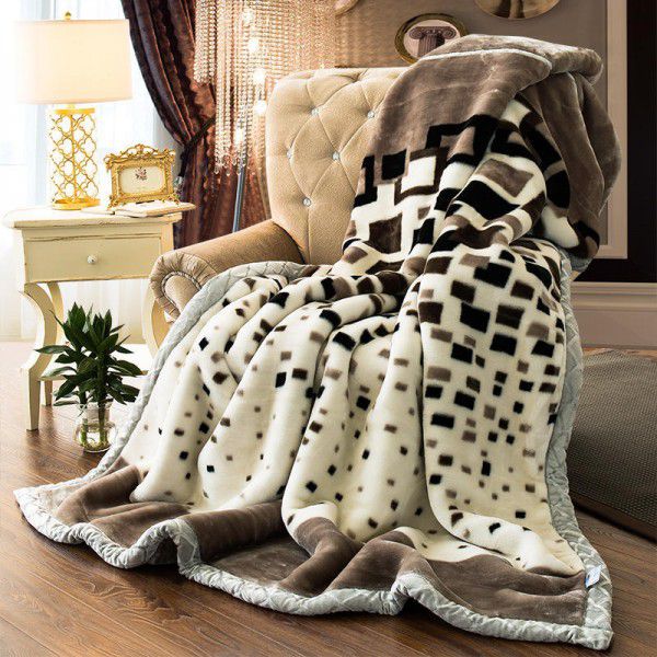 New thickened raschel blanket manufacturer cover blanket winter super soft double-layer wedding blanket Farai velvet group purchase wholesale 