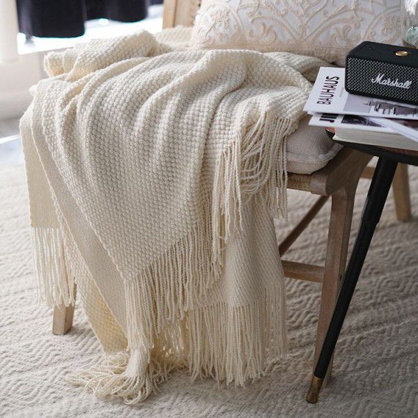 Autumn and winter thickened knitting cover blanket blanket leisure sofa blanket wool blanket Nordic solid color one hair factory stock 